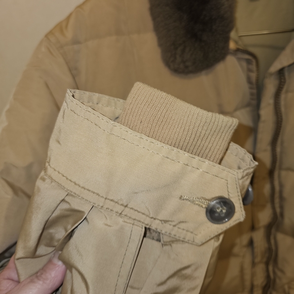 Eddie Bauer Blizzard Proof Tan Puffer Jacket with Faux Fur Collar 1962 - Picture 8 of 13